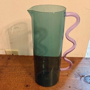 Sophie Lou Jacobsen wave pitcher